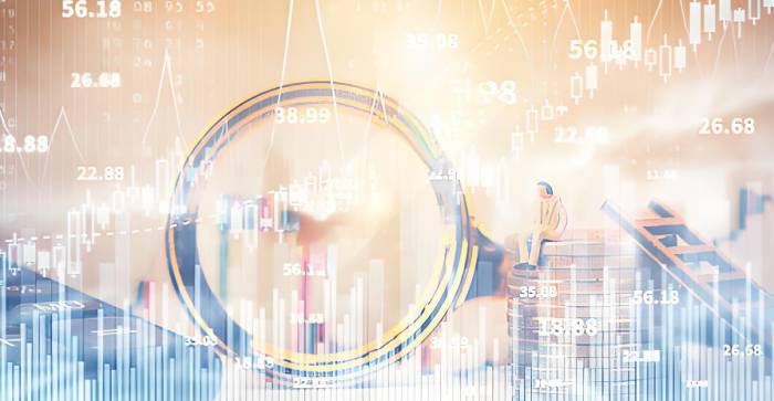 Non-Farm Data Influences Fed Rate Cuts; Gold Bulls Eye New Surge?