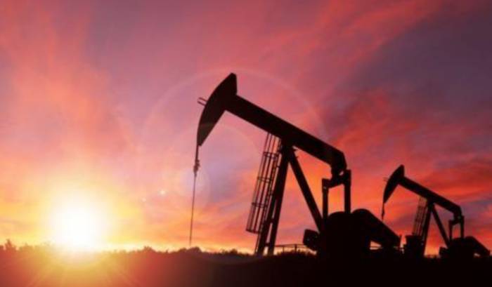 WTI Oil Futures Rise 3.7%, Brent Crude Reclaims $80 Mark